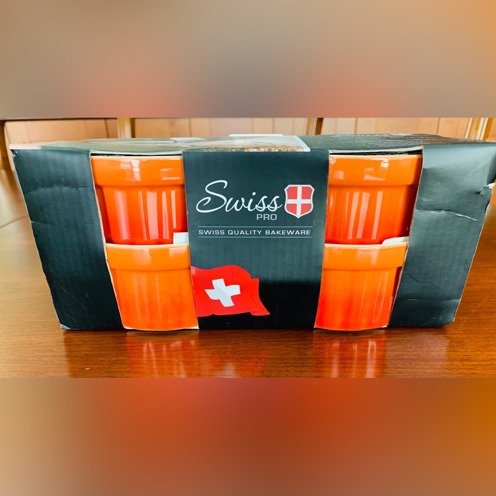 Set of 4 Swiss Pro Stoneware Ramekins  Ombre gradiant Orange color